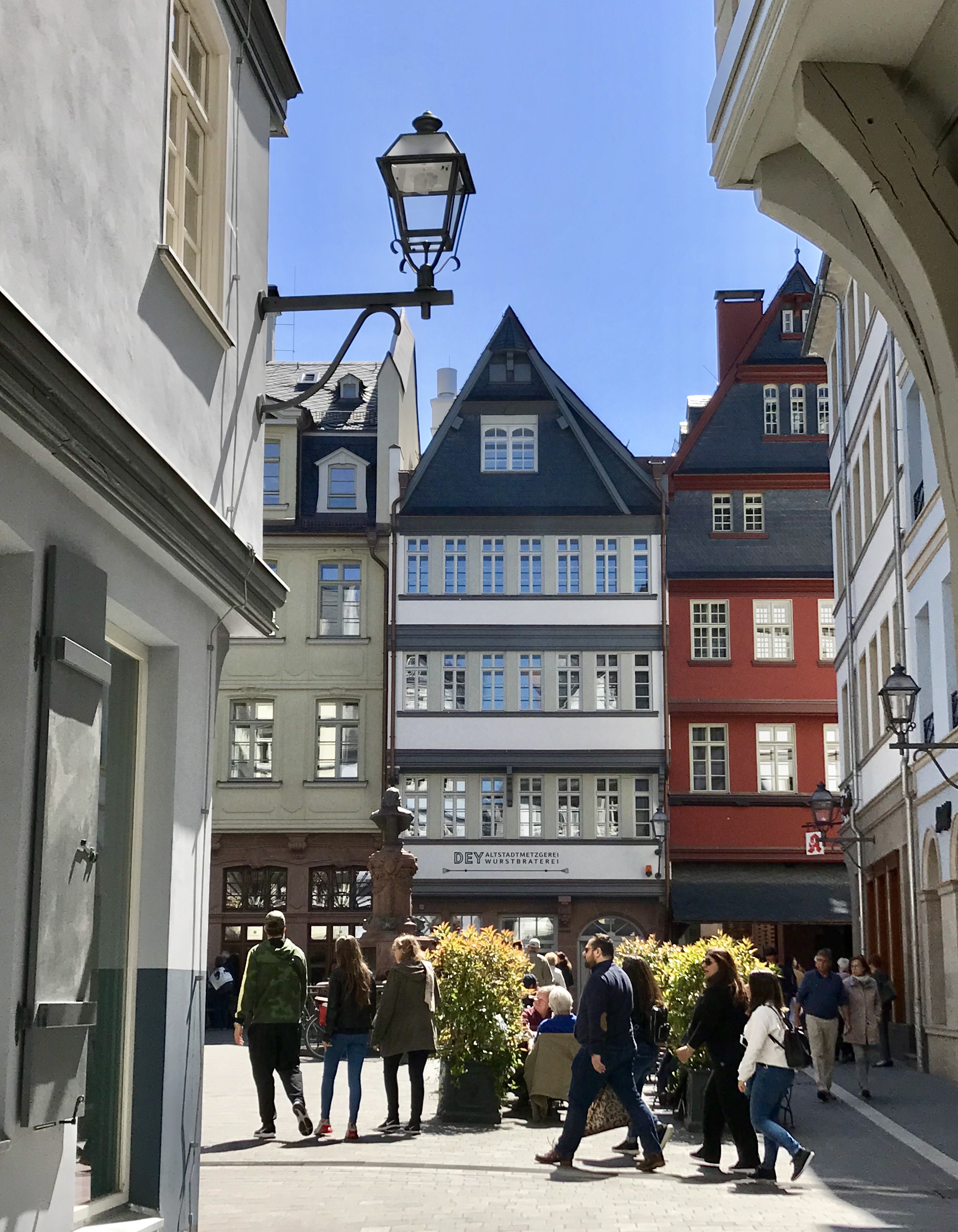 Neue Altstadt links
