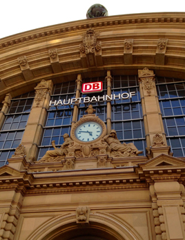 die_geschichte_des_bahnhofsviertels_links